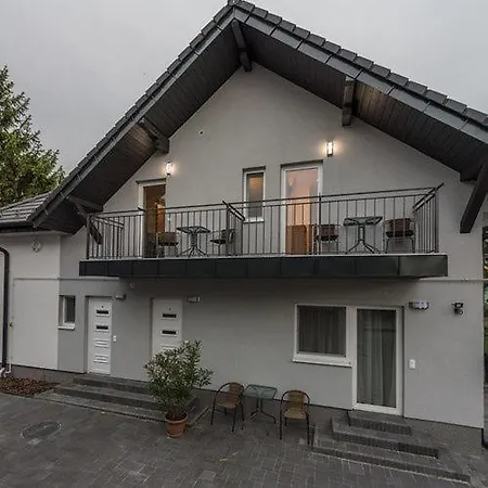 Kikoeto Anna 3* Balatonboglár